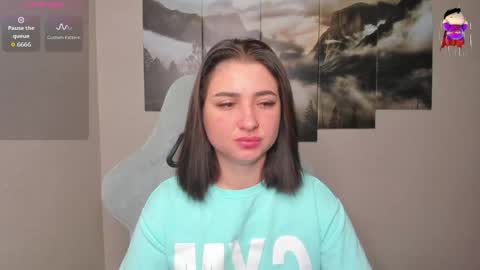 Snapshot of flufyfoxx chatting on April 29, 2026, 12:48 am Lina online show from April 29, 2026, 12:48 am