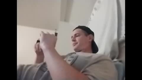 Snapshot of flybuy2525 chatting on October 7, 2025, 3:04 am flybuy2525 online show from October 7, 2025, 3:04 am