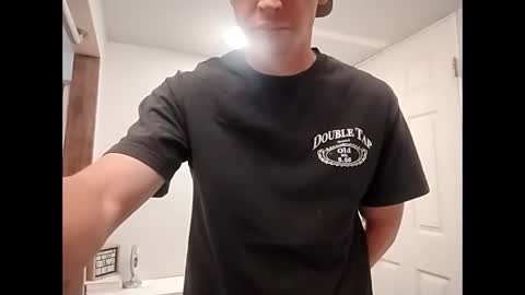 Snapshot of flybuy2525 chatting on October 28, 2025, 11:03 am flybuy2525 online show from October 28, 2025, 11:03 am