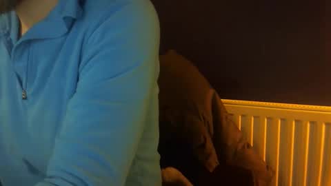 Snapshot of fns2011 chatting on December 2, 2024, 10:18 am fns2011 online show from December 2, 2024, 10:18 am