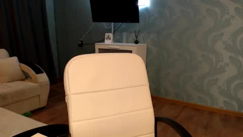 Molli  Ready for any play with you. Hottest show in pvt  Help a student earn big tokens  online show from March 25, 2026, 9:54 pm