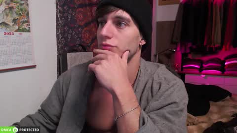 Snapshot of folleti7 chatting on December 4, 2025, 7:28 am Folleti online show from December 4, 2025, 7:28 am