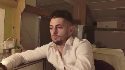 independent model online show from February 15, 2026, 5:31 pm