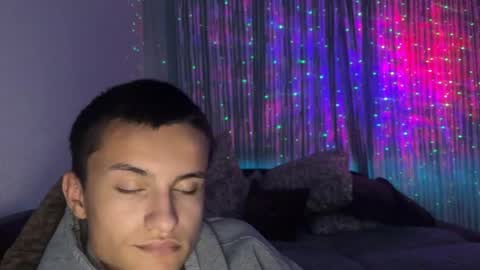 foooxxxi online show from September 14, 2025, 5:56 pm