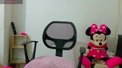 Snapshot of for_mycami chatting on April 4, 2026, 12:09 am for_mycami online show from April 4, 2026, 12:09 am
