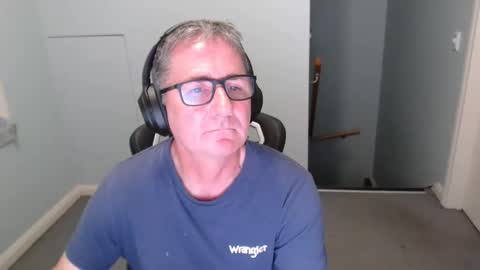 Snapshot of foreshore500 chatting on February 6, 2025, 3:20 pm Foreshore online show from February 6, 2025, 3:20 pm