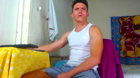 Snapshot of forestcanm chatting on February 5, 2025, 2:51 am Frank online show from February 5, 2025, 2:51 am