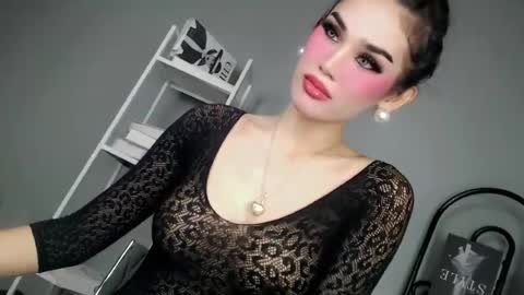 KHATRINA STACIE MARIE online show from June 17, 2026, 10:50 am