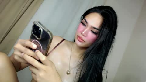 KHATRINA STACIE MARIE online show from June 23, 2026, 4:10 am
