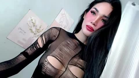 KHATRINA STACIE MARIE online show from July 20, 2026, 8:33 pm
