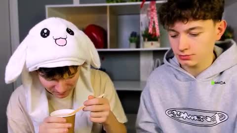 fose di online show from February 22, 2026, 7:23 pm