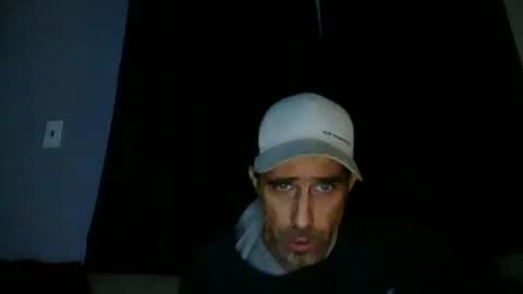 fouraide42 online show from March 26, 2026, 2:17 am