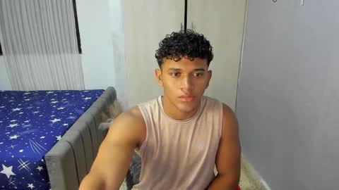 Snapshot of fox_evans chatting on October 6, 2025, 5:05 am Fox online show from October 6, 2025, 5:05 am