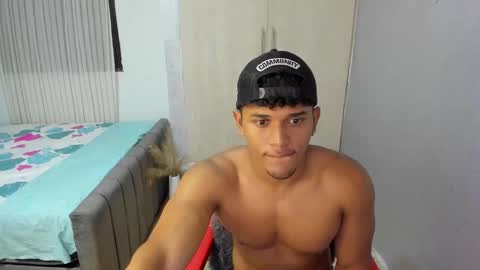 Snapshot of fox_evans chatting on October 15, 2025, 3:17 am Fox online show from October 15, 2025, 3:17 am