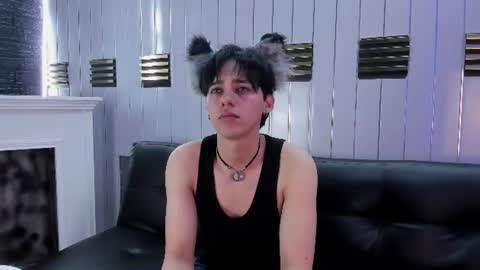 Snapshot of fox_white_ chatting on July 20, 2026, 12:07 pm . FOX WHITE . online show from July 20, 2026, 12:07 pm