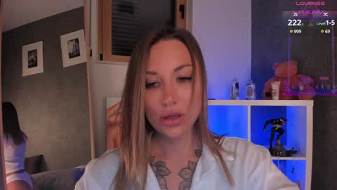 Snapshot of foxe_sailey chatting on December 15, 2024, 6:59 pm Fox love you online show from December 15, 2024, 6:59 pm