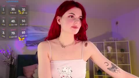 Snapshot of foxfox6 chatting on May 30, 2026, 9:39 am Charlotte please dont forget to thumbs up me online show from May 30, 2026, 9:39 am