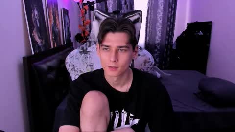 Foxicfu online show from March 17, 2026, 11:02 am