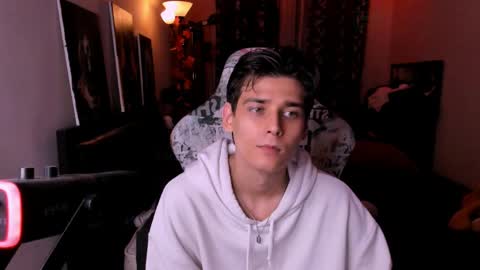 Foxicfu online show from April 4, 2026, 2:36 pm