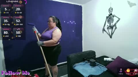 foxxbell online show from December 3, 2024, 5:55 pm