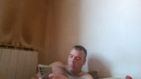 foxxx1982 online show from July 19, 2026, 12:09 pm