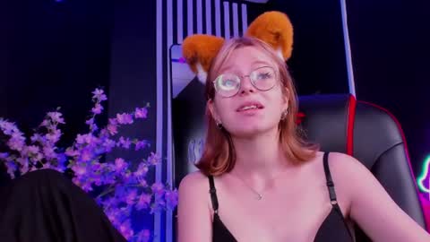 Snapshot of foxxxypolly chatting on July 17, 2026, 5:47 am Polly online show from July 17, 2026, 5:47 am