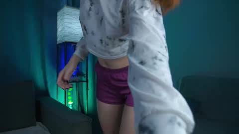 Eva online show from November 20, 2025, 7:13 pm