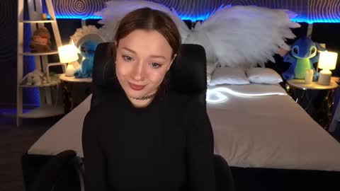 Maya online show from November 27, 2025, 8:22 pm