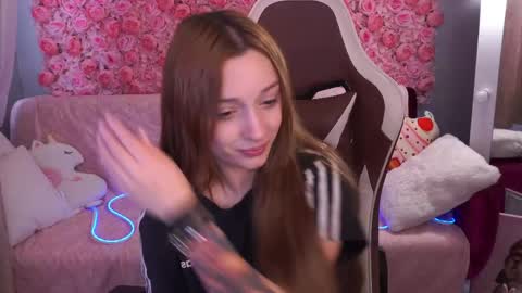 Snapshot of foxymayy chatting on May 26, 2026, 6:42 am Maya online show from May 26, 2026, 6:42 am