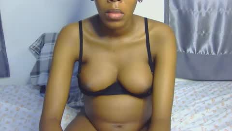 foxypennyy online show from November 9, 2025, 9:02 pm