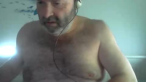 foyett online show from October 22, 2025, 9:36 pm