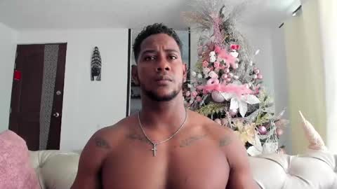 IM FRAIDER online show from December 10, 2024, 4:27 pm