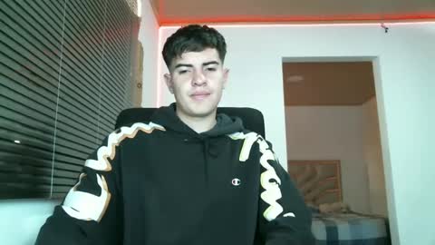 franccesco_699 online show from January 9, 2025, 8:44 pm