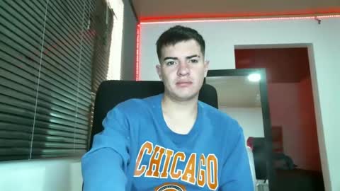 franccesco_699 online show from February 6, 2025, 5:09 pm