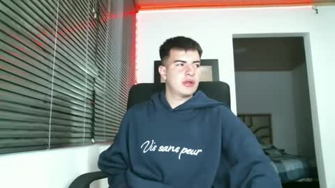 franccesco_699 online show from February 17, 2025, 11:53 pm