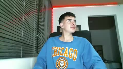 franccesco_699 online show from March 6, 2025, 12:10 am