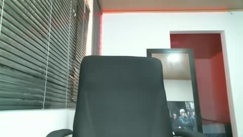 franccesco_699 online show from March 6, 2025, 4:07 pm