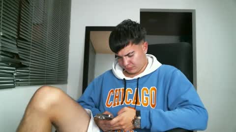 franccesco_699 online show from October 3, 2025, 10:51 pm