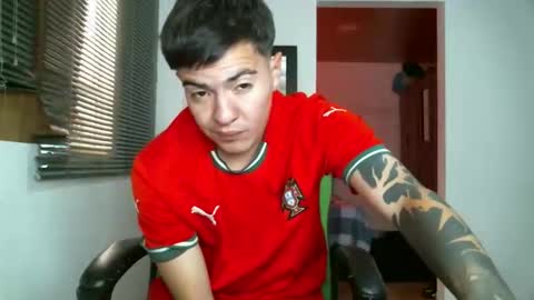 franccesco_699 online show from October 5, 2025, 7:01 pm
