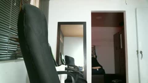 franccesco_699 online show from October 13, 2025, 6:08 pm