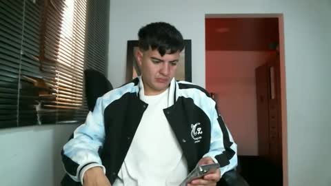 franccesco_699 online show from October 16, 2025, 9:27 pm