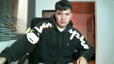 franccesco_699 online show from October 17, 2025, 4:53 pm