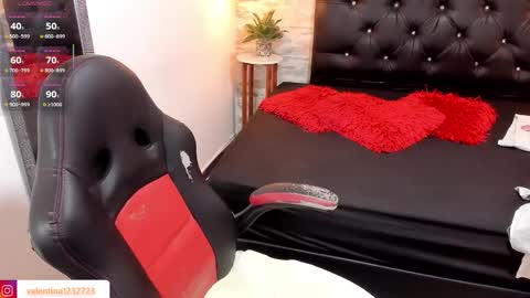          online show from November 26, 2025, 2:12 am