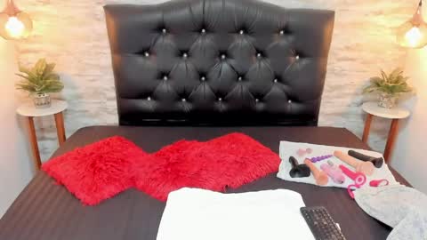 Snapshot of francesca_bbw chatting on May 28, 2026, 2:42 am online show from May 28, 2026, 2:42 am