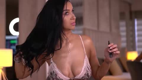 francescadante online show from October 2, 2025, 6:09 am