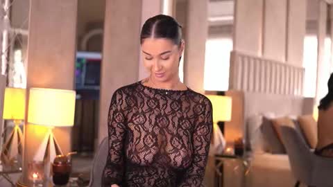 francescadante online show from October 24, 2025, 7:27 am