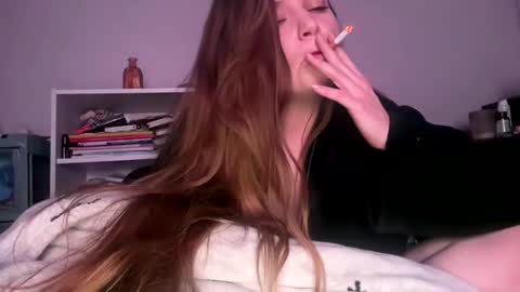 francescafey online show from November 28, 2025, 9:01 am