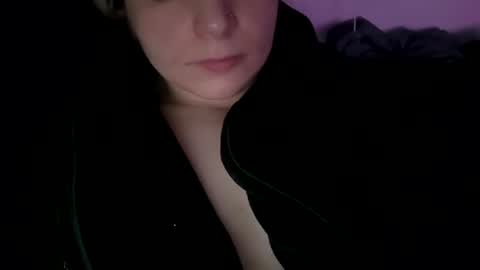 francescafey online show from January 6, 2026, 6:44 pm