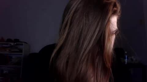 francescafey online show from April 5, 2026, 7:49 am