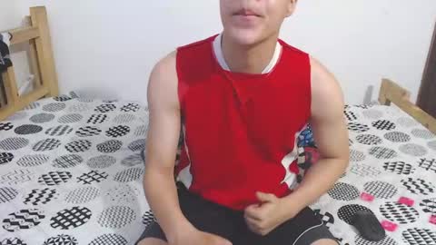 Snapshot of francesco_spank chatting on May 25, 2026, 7:20 pm FRANCESCO online show from May 25, 2026, 7:20 pm